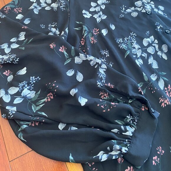Lightweight Black Floral Blouse - Picture 2 of 5